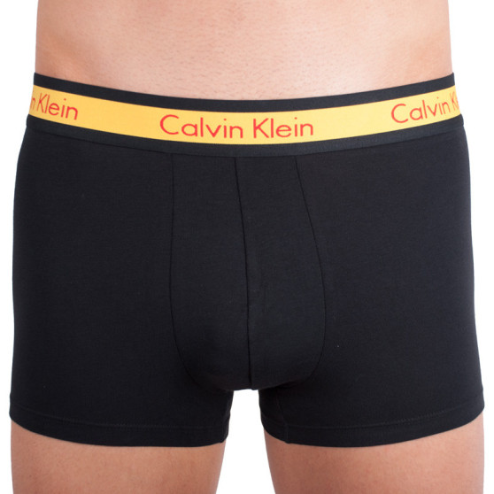 Ανδρικό σορτς μποξεράκι Calvin Klein μαύρο (NB1443A-6CI)