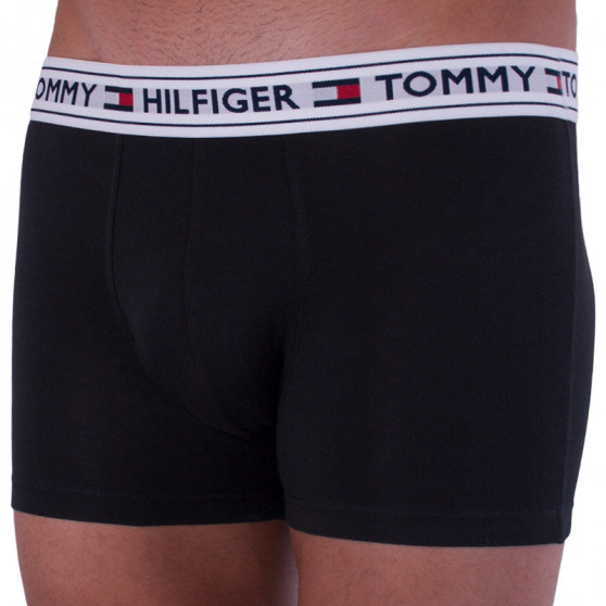 Ανδρικό σορτς μποξεράκι Tommy Hilfiger μαύρο (UM0UM00515 990)