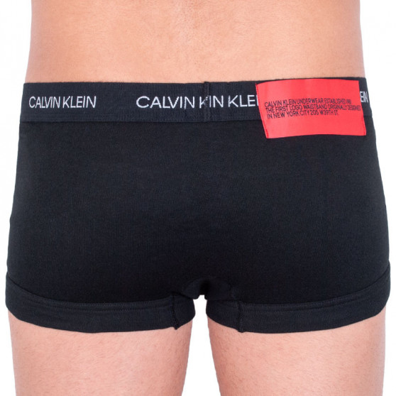 Ανδρικό σορτς μποξεράκι Calvin Klein μαύρο (NB1811A-001)