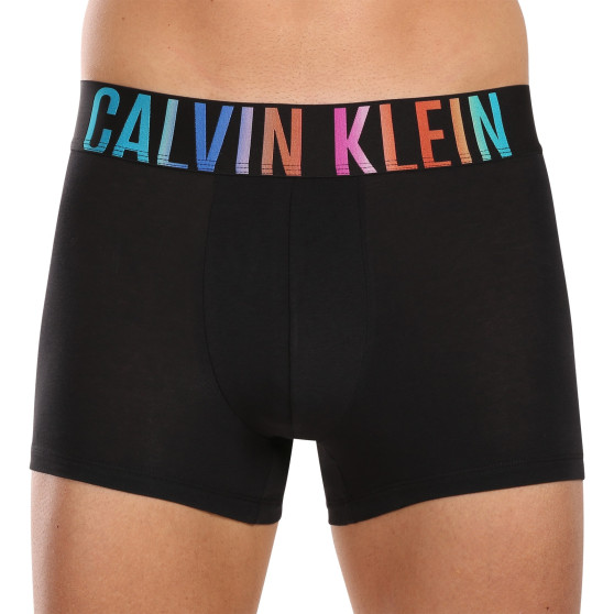 Ανδρικό σορτς μποξεράκι Calvin Klein μαύρο (NB3939A-UB1)